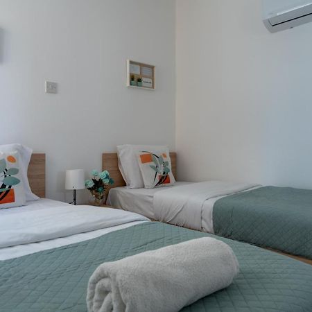 Andrea 3-Bedroom Apt In Mackenzie لارنكا المظهر الخارجي الصورة